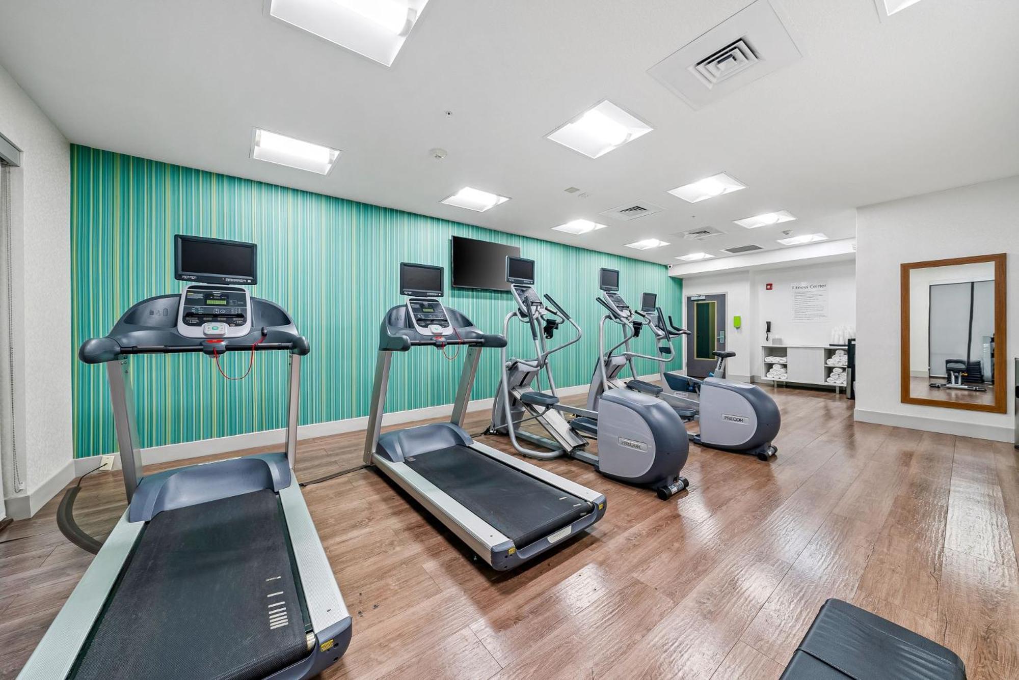 Holiday Inn Express & Suites Lakeland South, An Ihg Hotel Екстер'єр фото